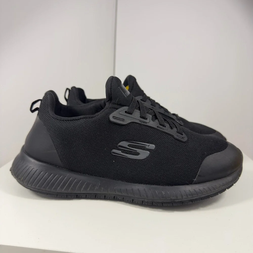 Skechers Work Squad Women Size 8 Black Slip Resistant Wide Fit Shoes 77222W